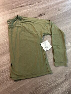 Beyond Yoga Moss Green Long Sleeve Top